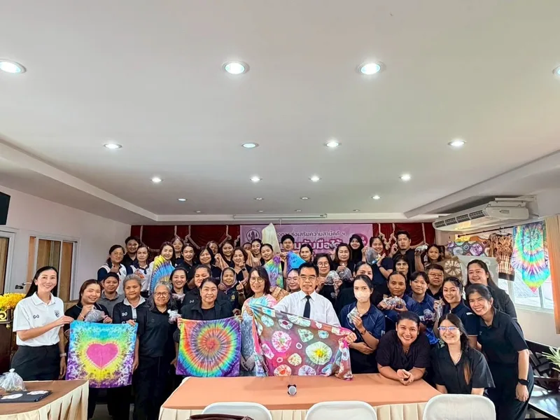  เข้าร่วมโครงการส่งเสริมความสามัคคีของผู้ประกอบวิชาชีพทางการศึกษาและผู้ปฏิบัติงานด้านการศึกษากิจกรรม 