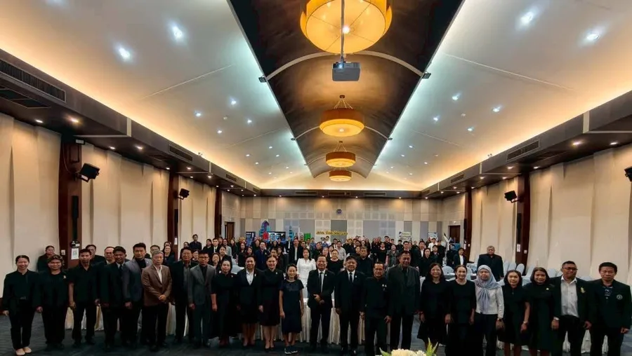 เข้าร่วมการประชุมเชิงปฏิบัติการจัดทำกรอบแนวทางขับเคลื่อนการยกระดับคุณภาพการศึกษาและประสิทธิภาพการศึกษาจังหวัด