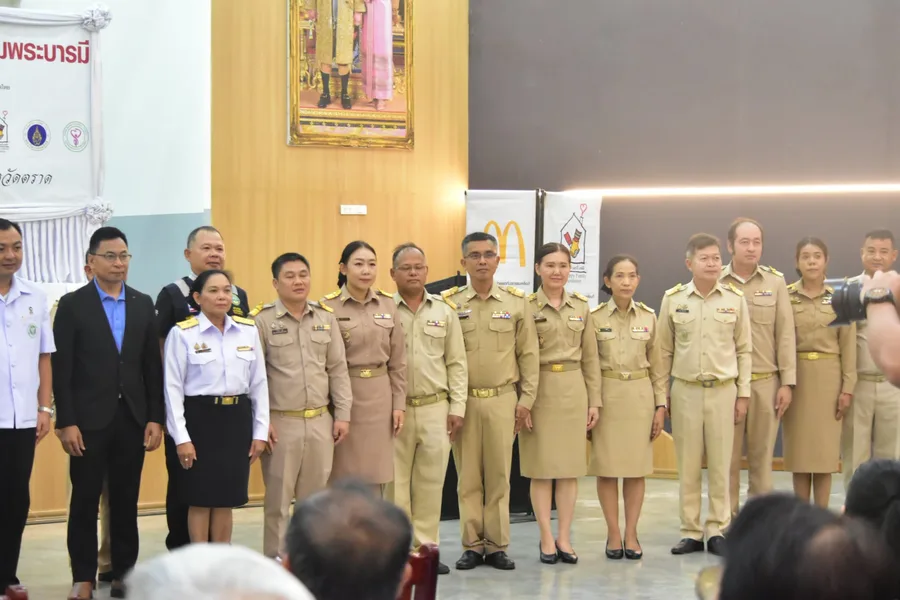 "โครงการสุขภาพดีใต้ร่มพระบารมี"