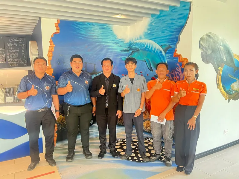 การออกนิเทศติดตามการฝึกงานและฝึกอาชีพของนักเรียน ระดับชั้น ปวช. 3 และนักศึกษา ปวส. 2 ในระบบทวิภาคี 