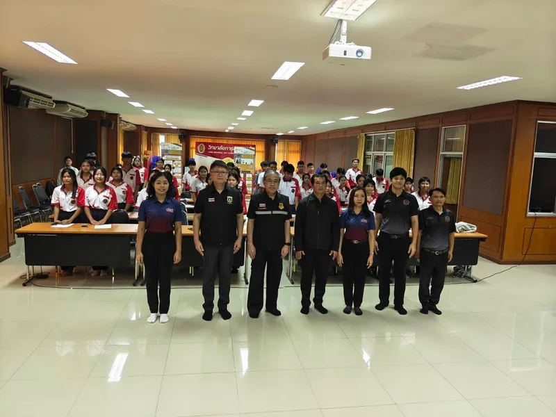  อบรมให้ความรู้ในการปฏิบัติพิธีการศุลกากรเกี่ยวกับการนำสินค้าเข้าและออกนอกราชอาณาจักรทางด่านศุลกากรคลองใหญ่  